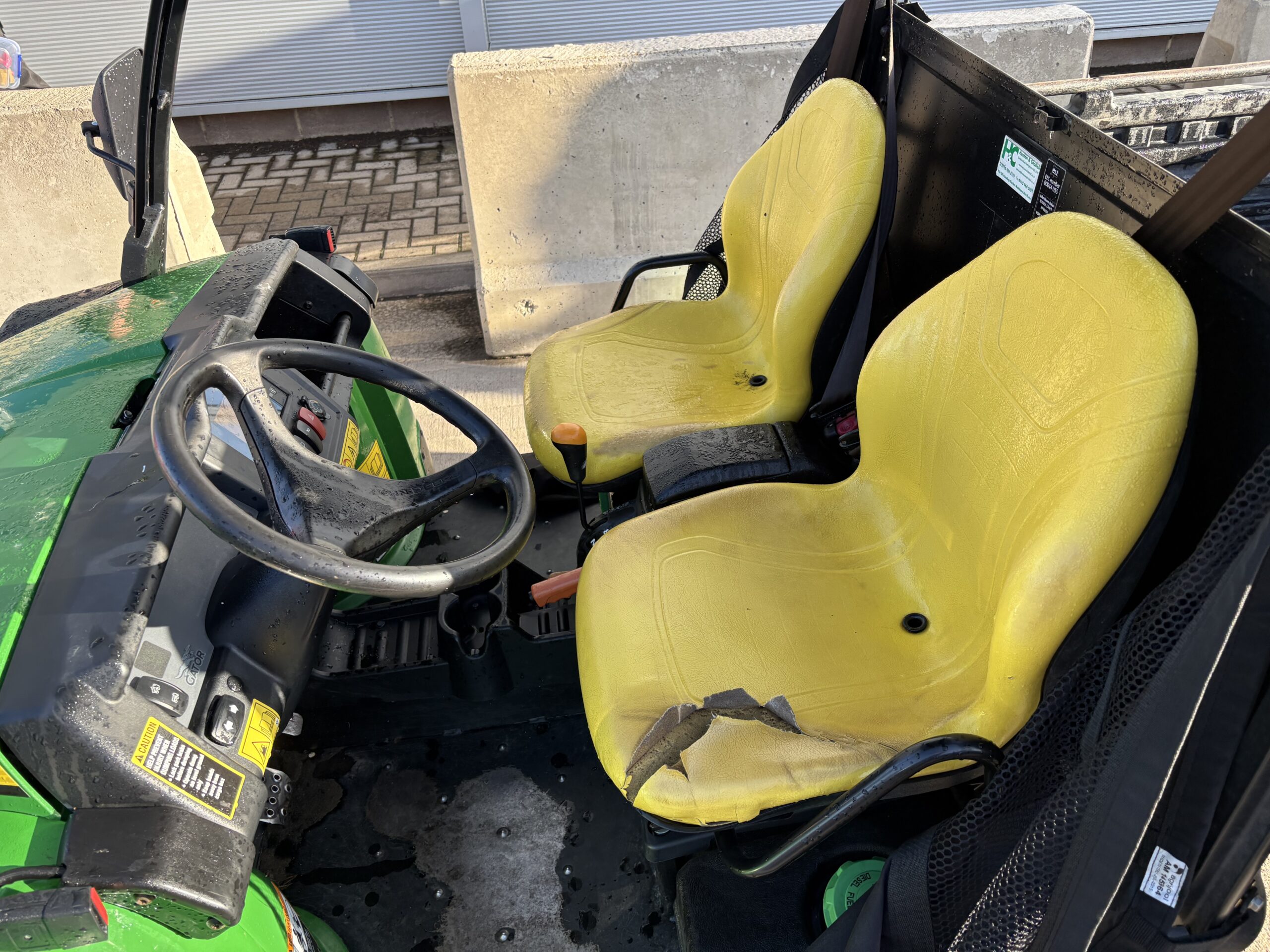 John Deere XUV855M