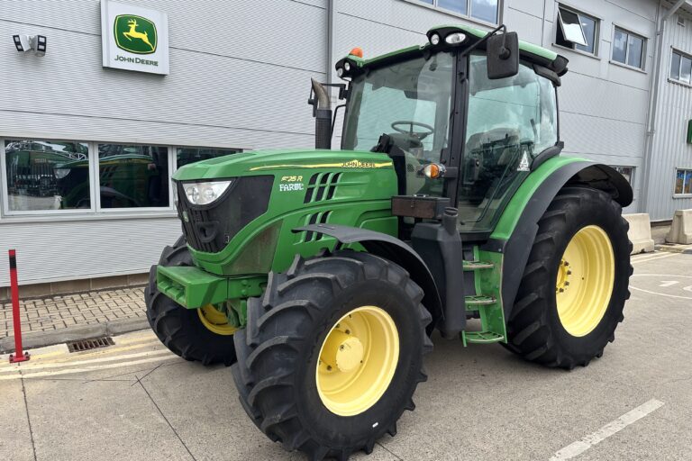 John Deere 6125R