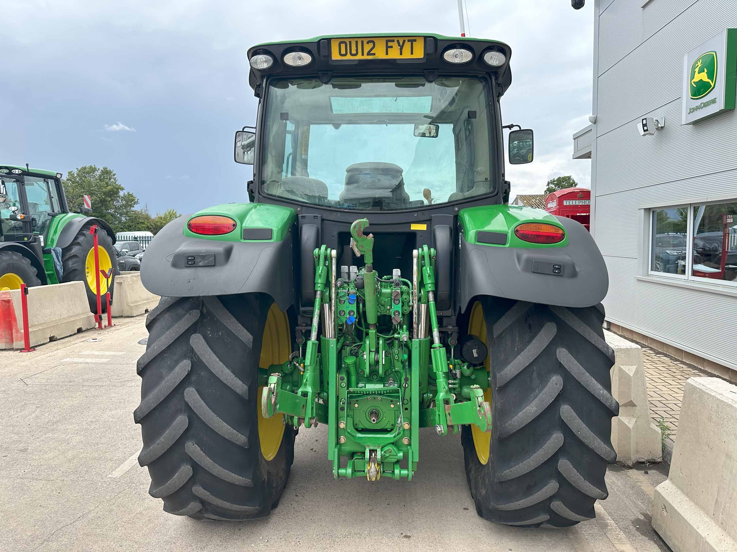 John Deere 6125R