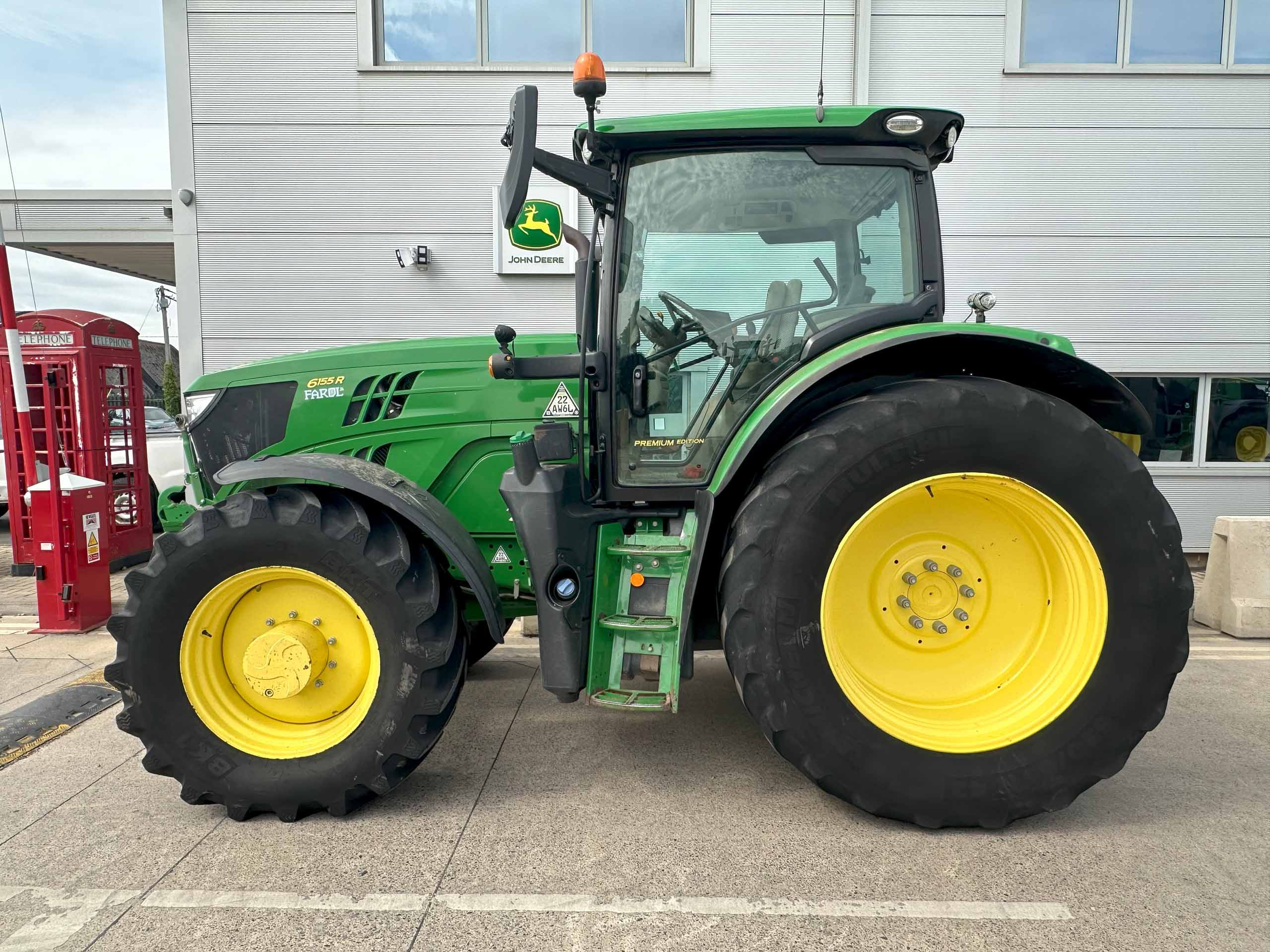 John Deere 6155R