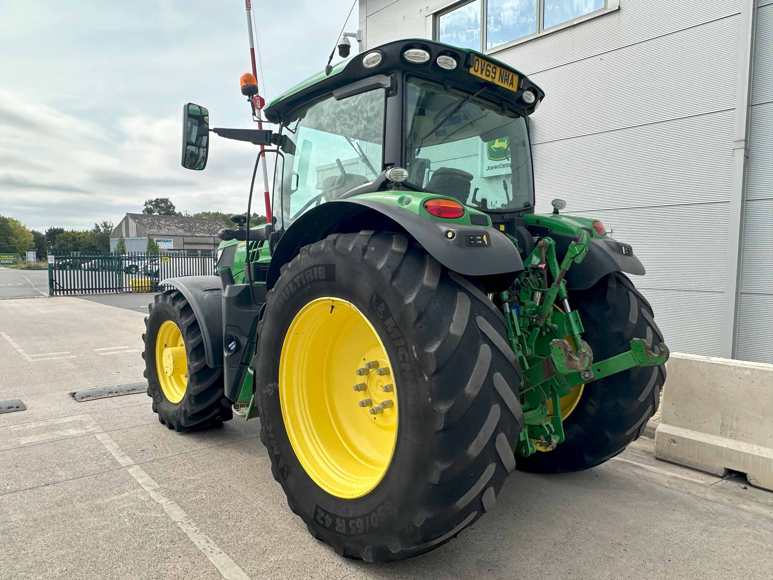 John Deere 6155R