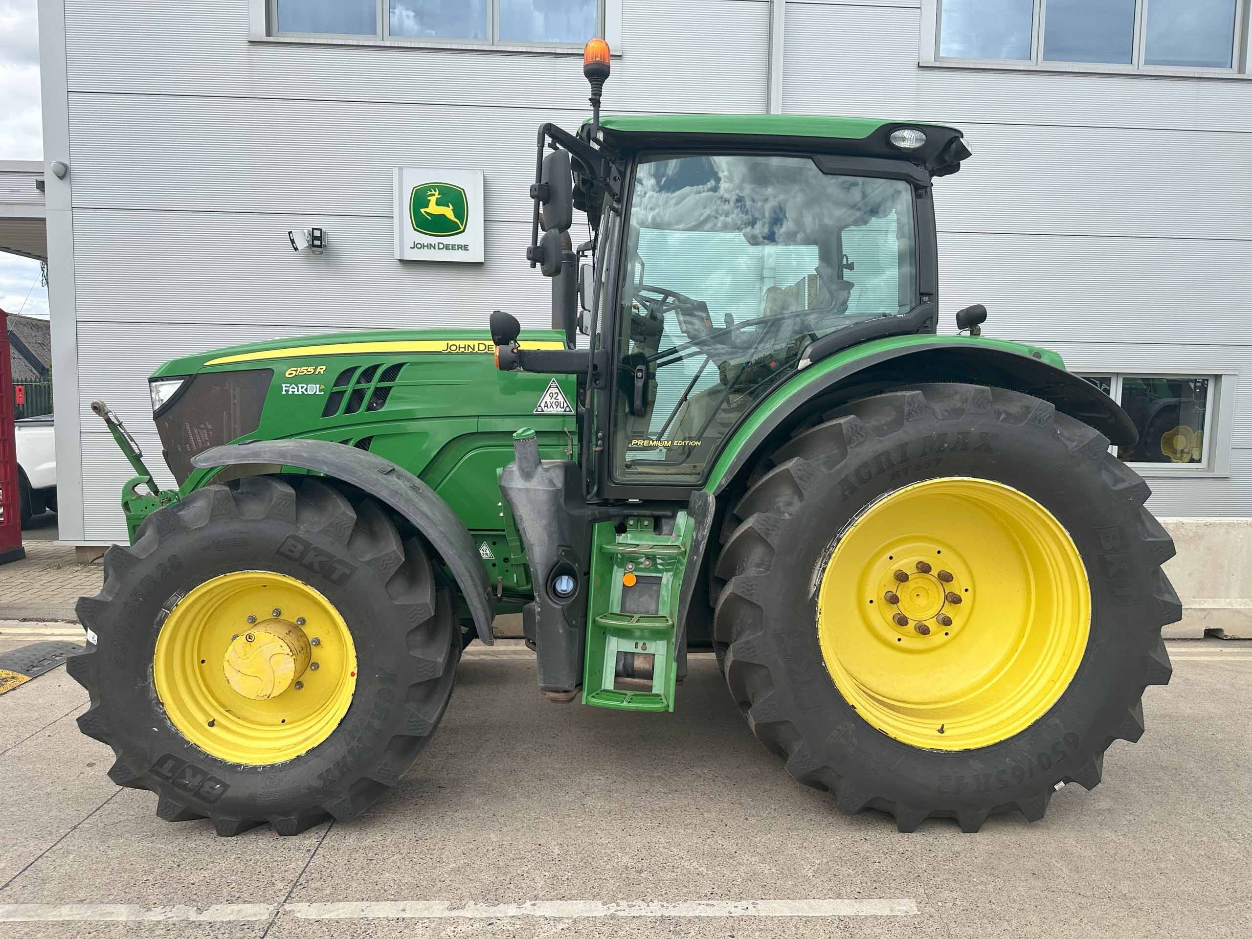 John Deere 6155R