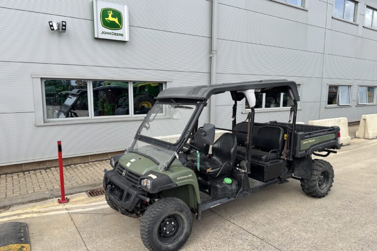 John Deere XUV855M S4 Gator