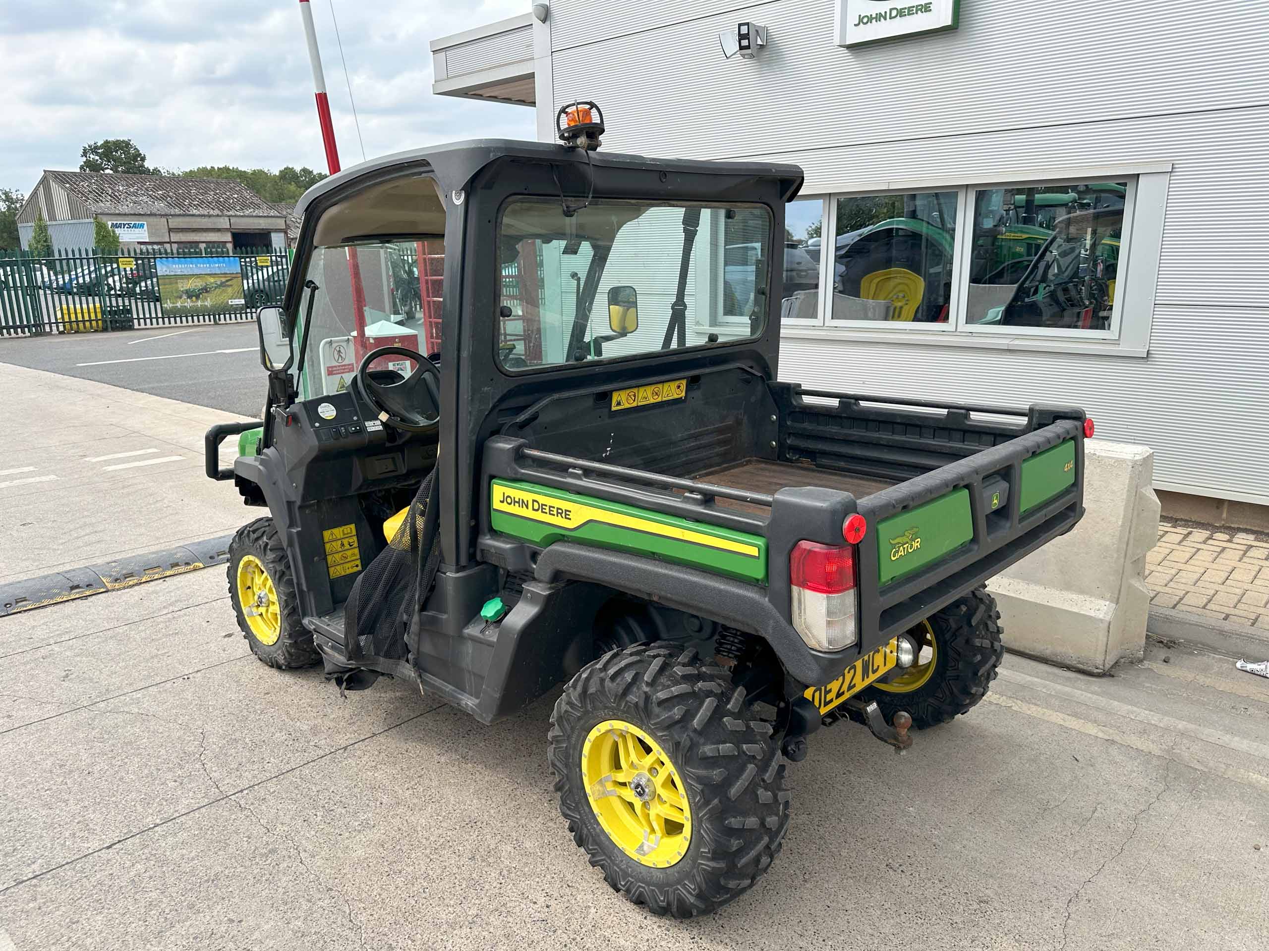 John Deere XUV865M Gator