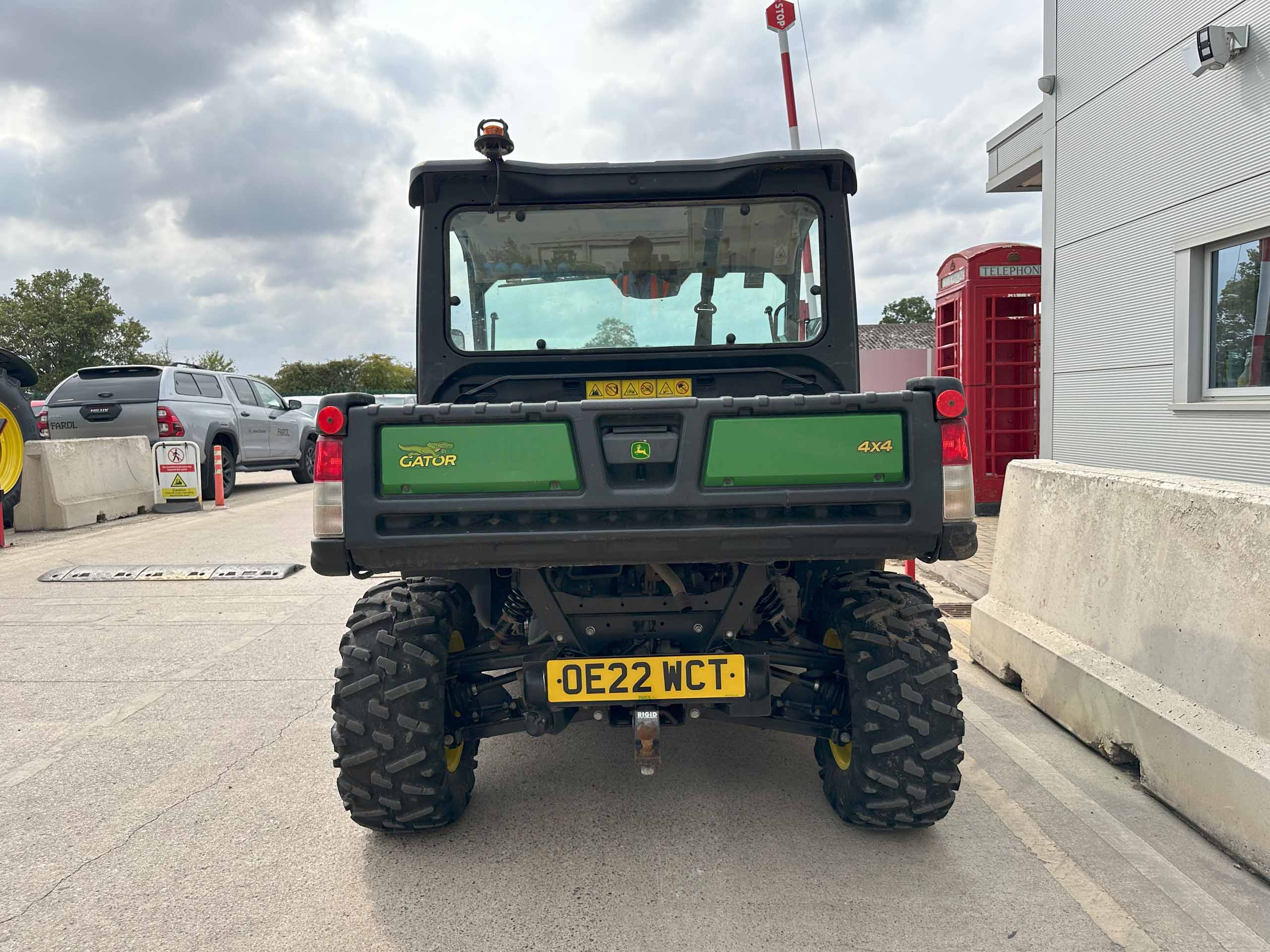 John Deere XUV865M Gator