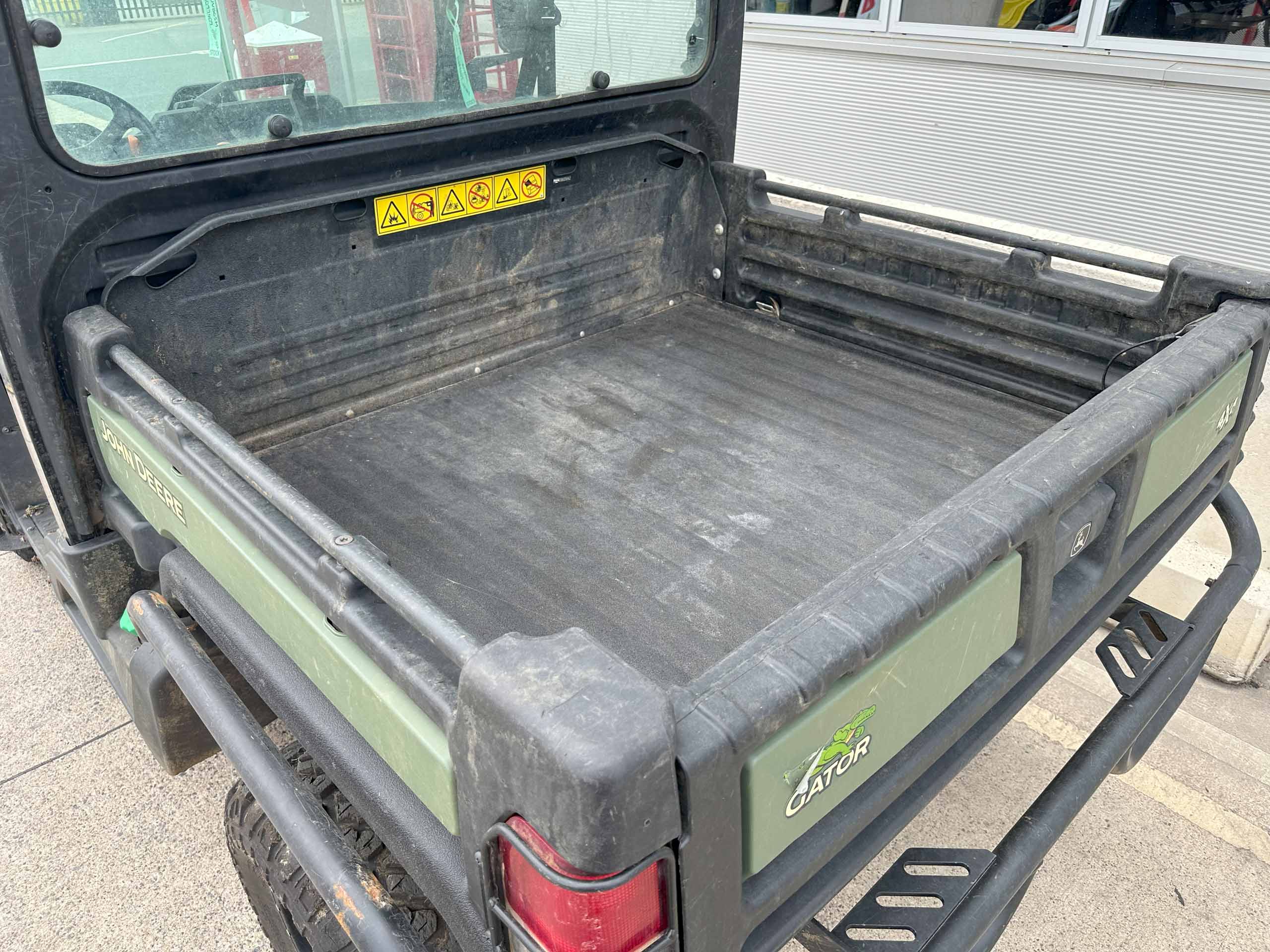 John Deere XUV865M Gator