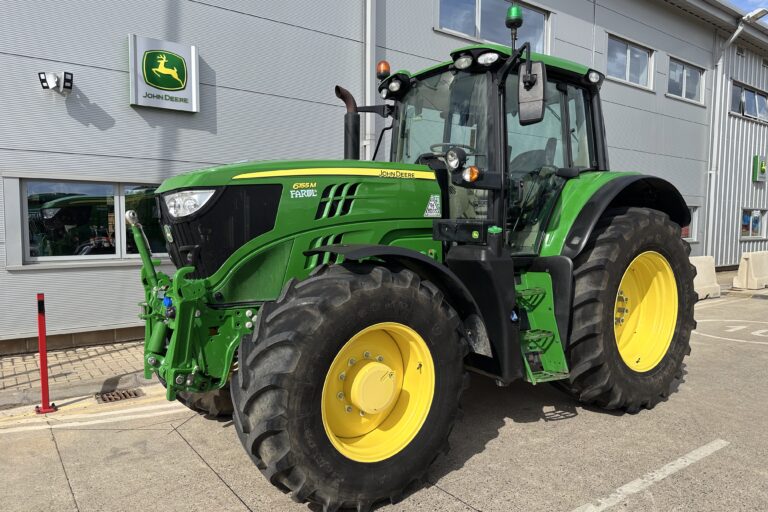 John Deere 6155M