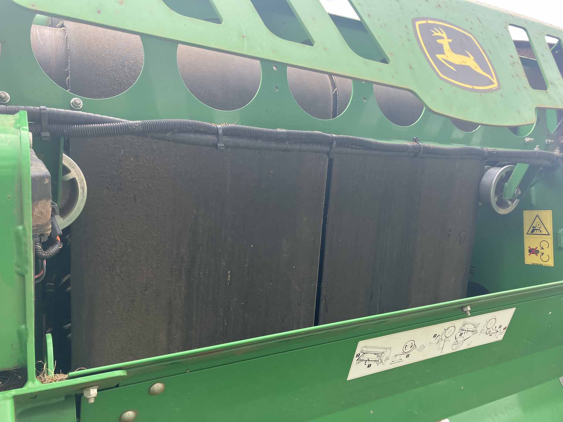 John Deere V451R