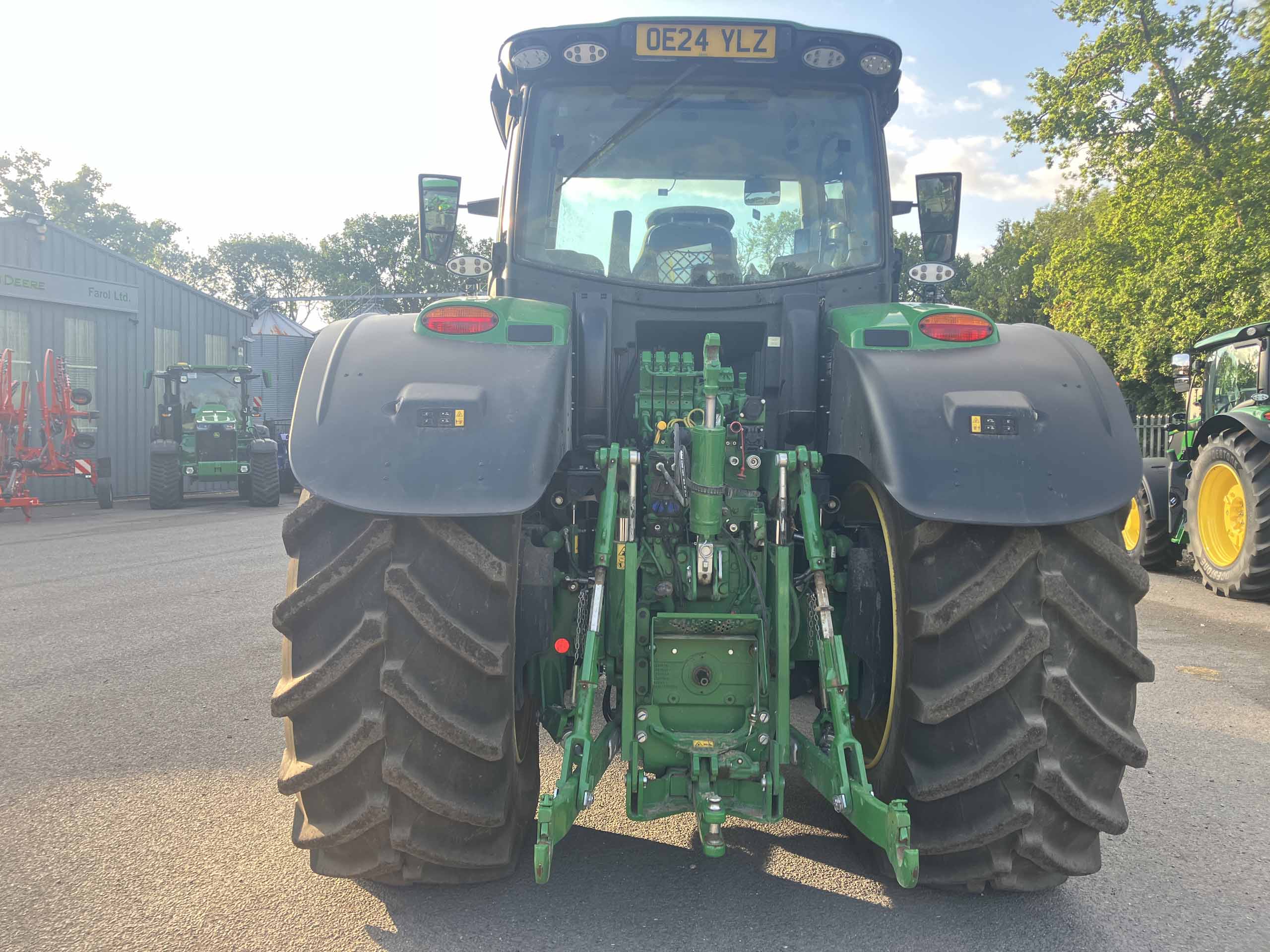 John Deere 6R 250