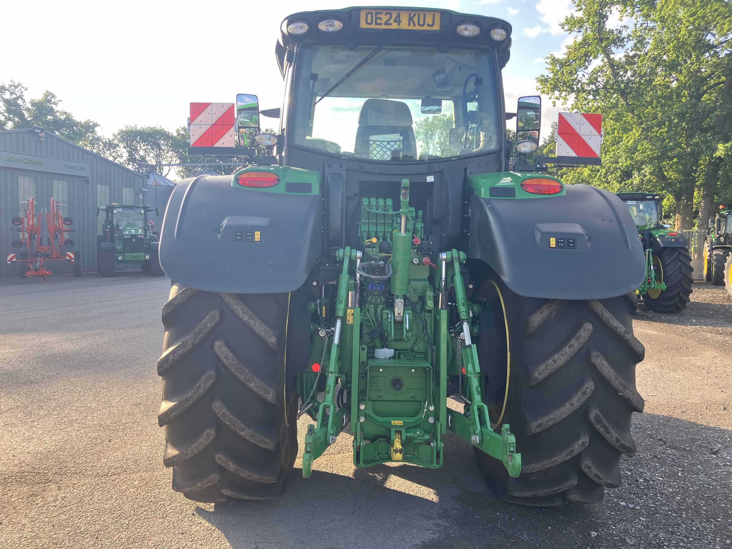 John Deere 6R 250