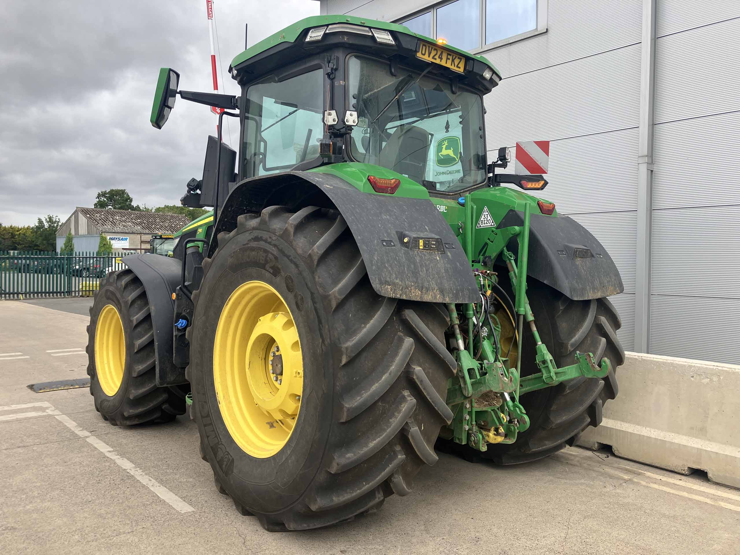 John Deere 7R 350