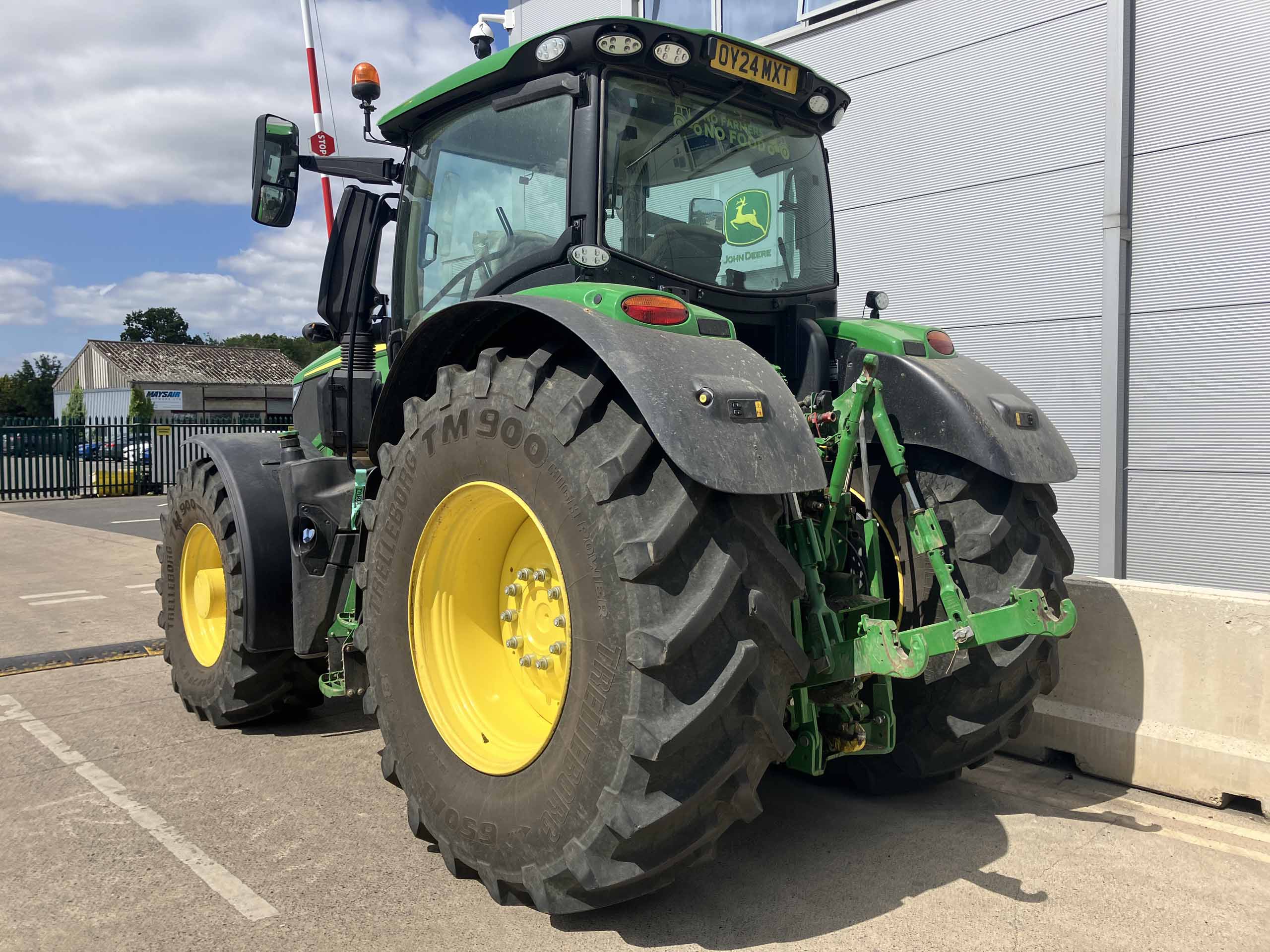 John Deere 6R 250