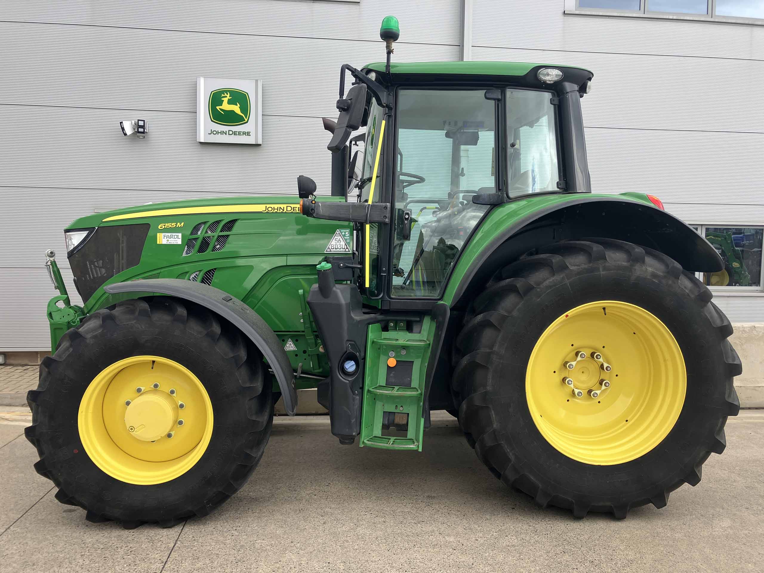 John Deere 6155M