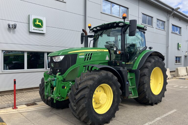 John Deere 6155R