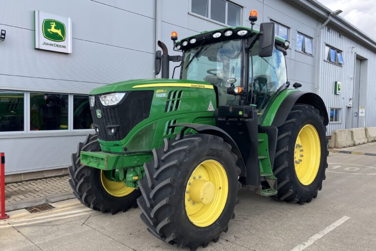 John Deere 6195R