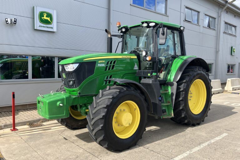 John Deere 6155M