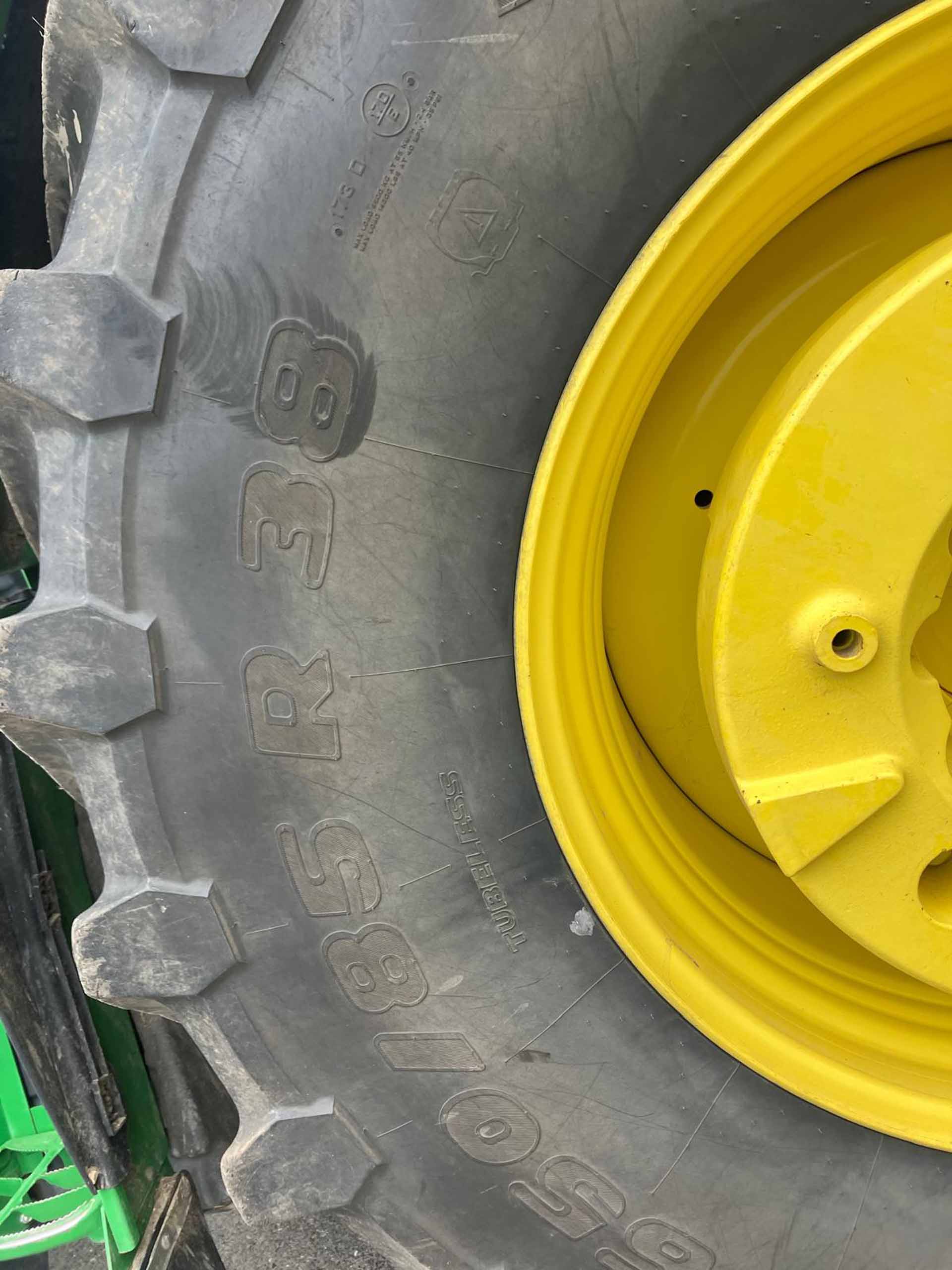 John Deere 6250R