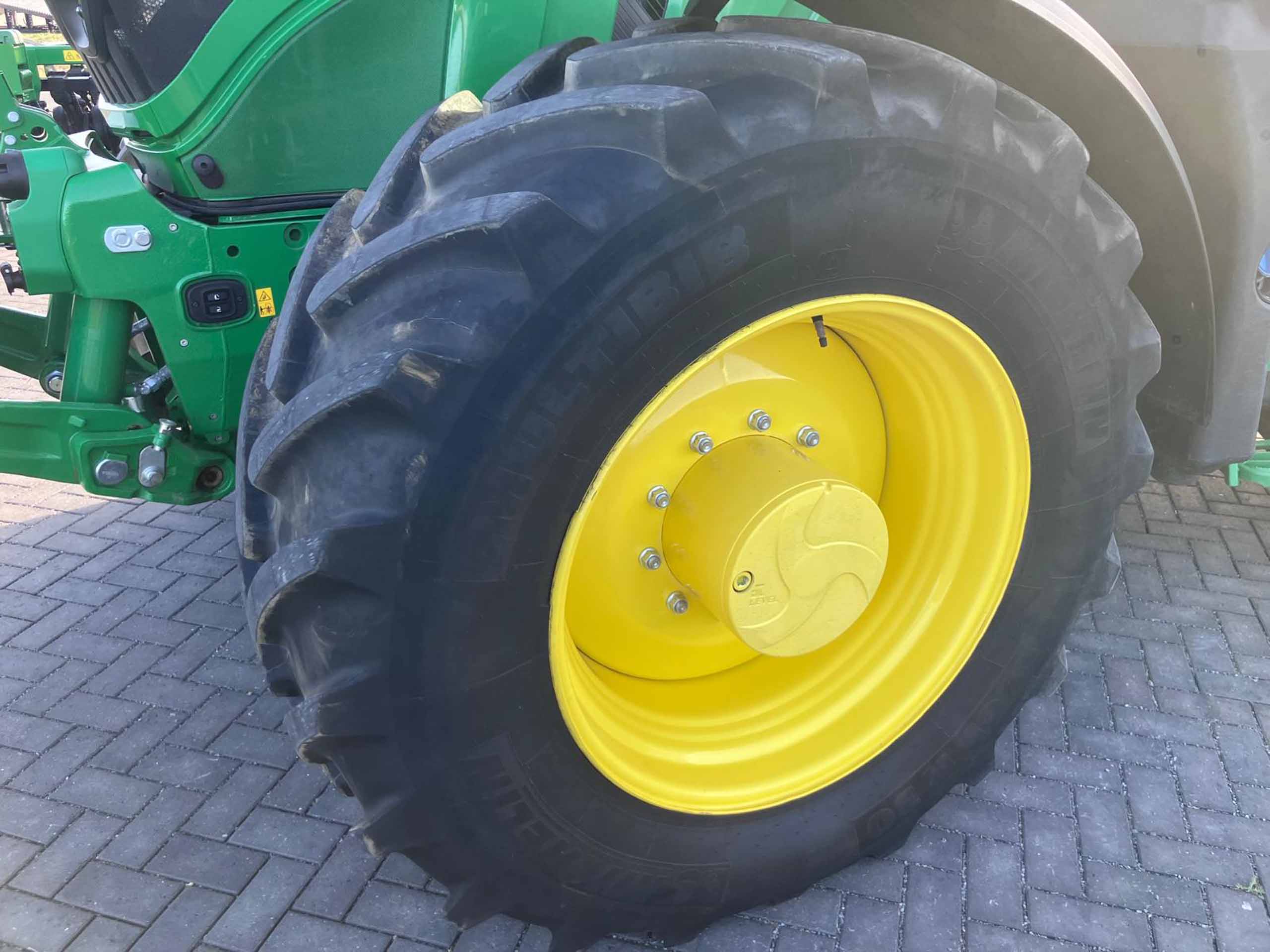 John Deere 6R 155