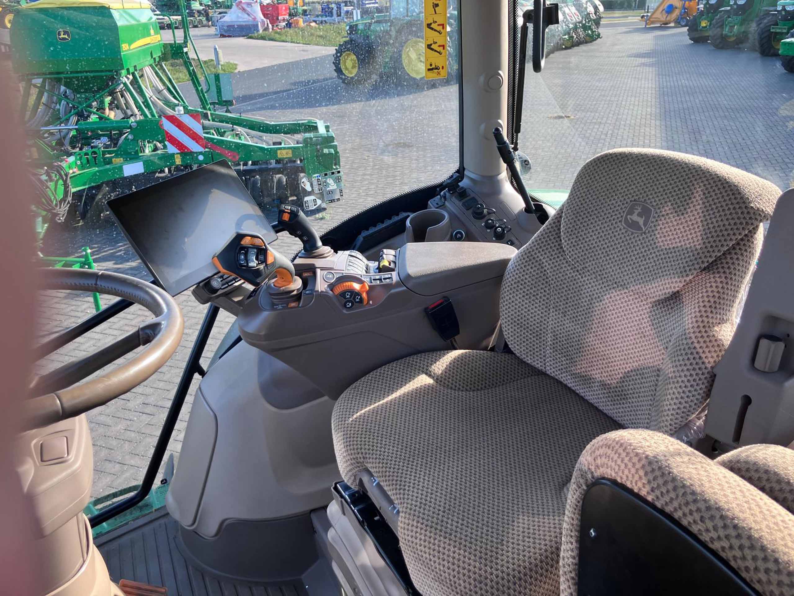 John Deere 6R 155