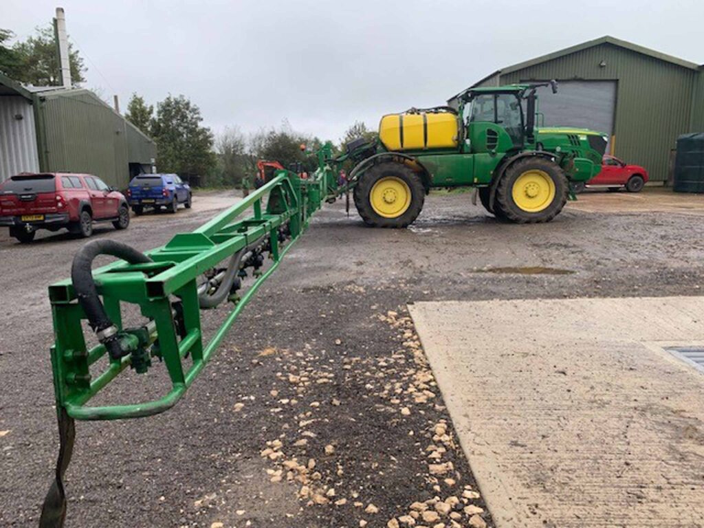 John Deere R4040i - Image 11