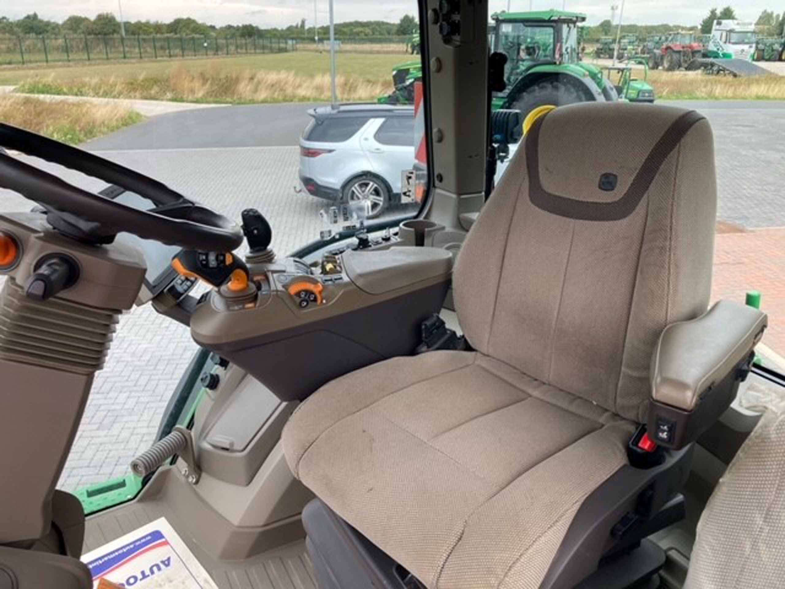 John Deere 7R 330