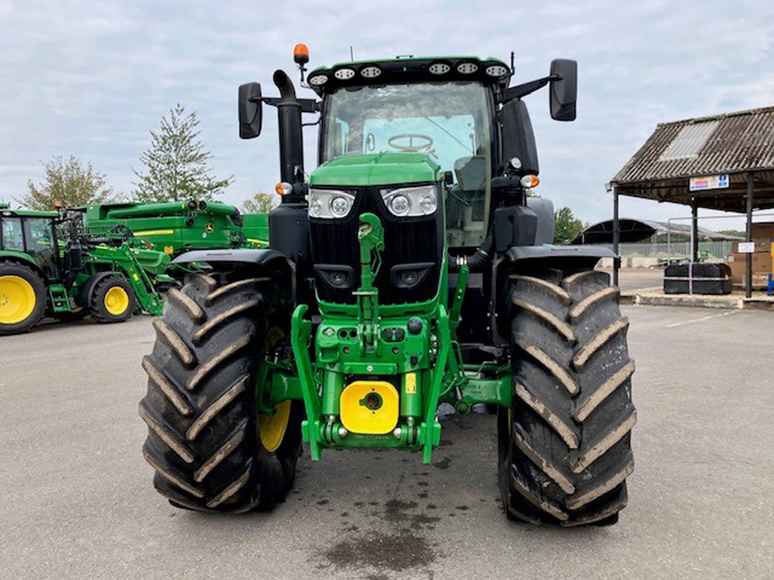 John Deere 6R 250