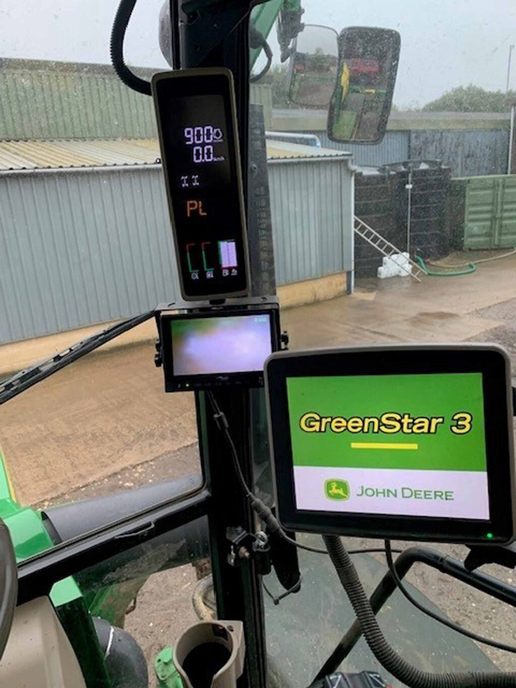John Deere R4040i - Image 16