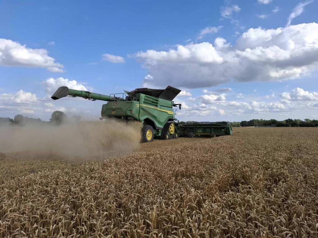 John Deere X9 1100 - Image 2
