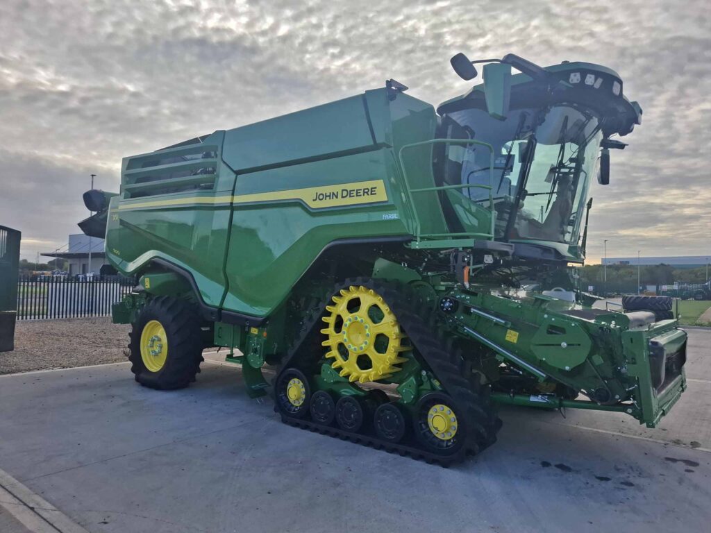 John Deere X9 1100 - Image 6