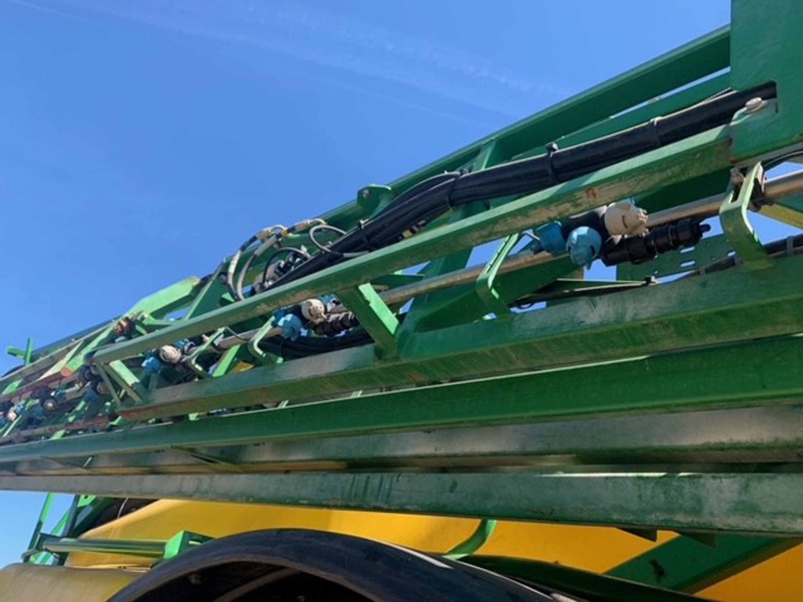 John Deere R962I