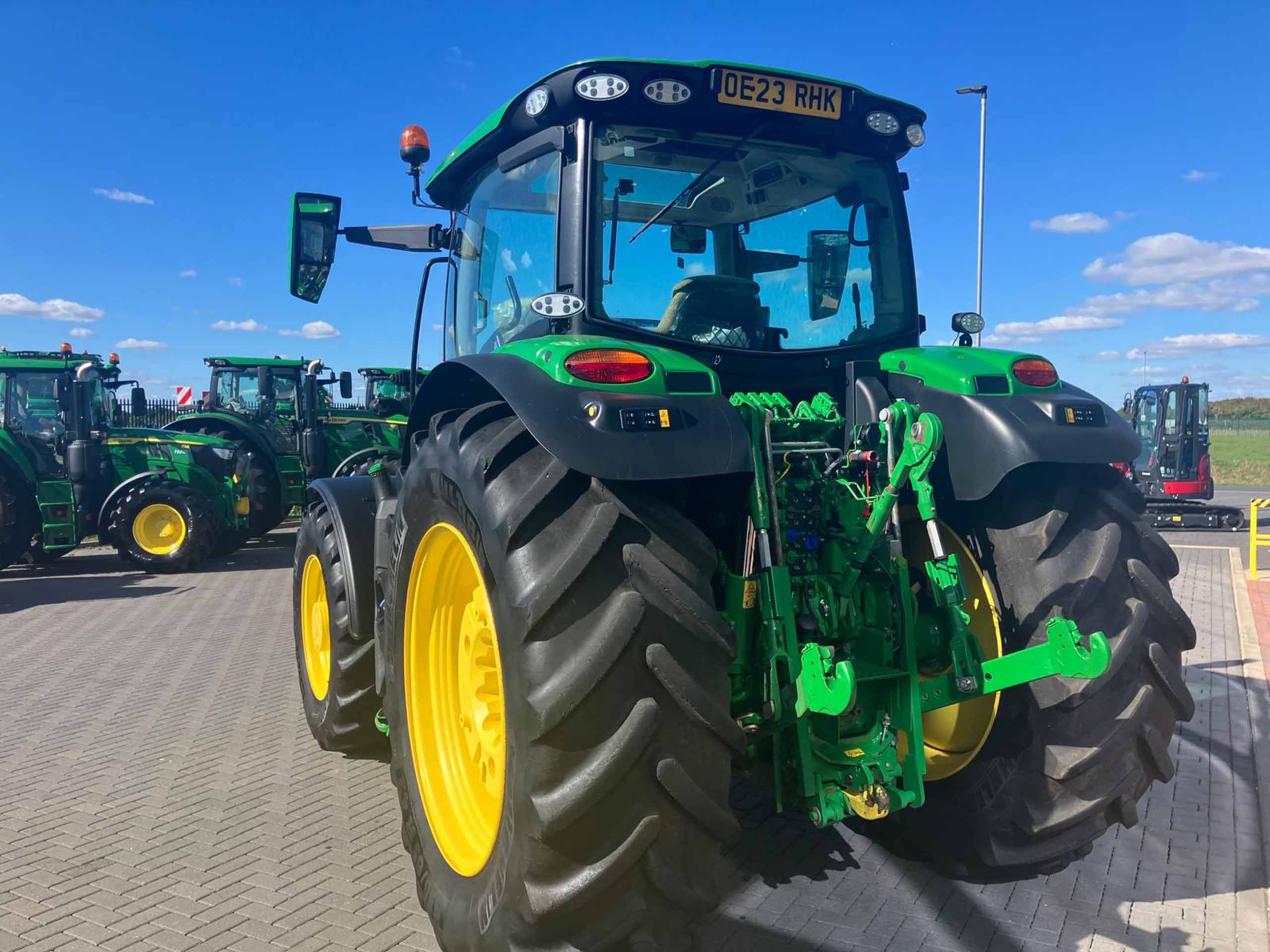 John Deere 6R 185