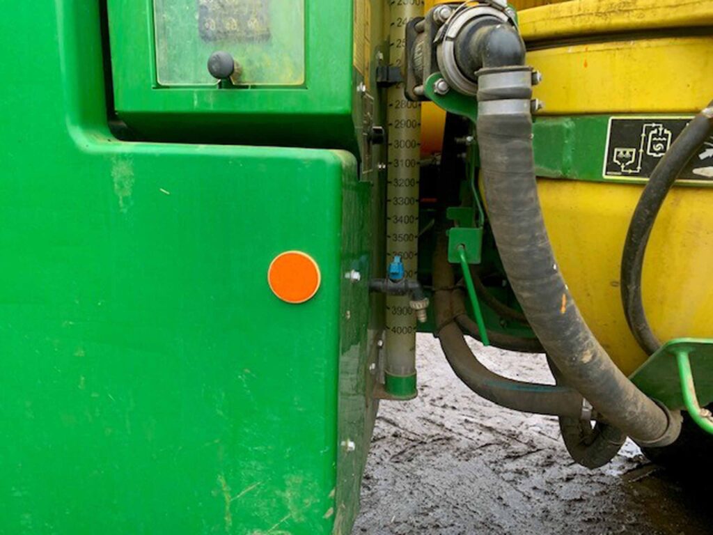 John Deere R4040i - Image 4