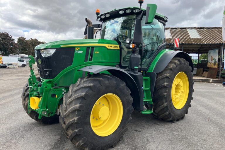 John Deere 6R 250