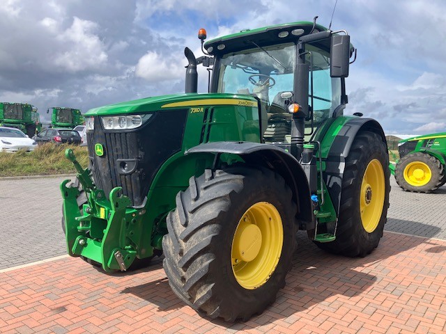 John Deere 7310R