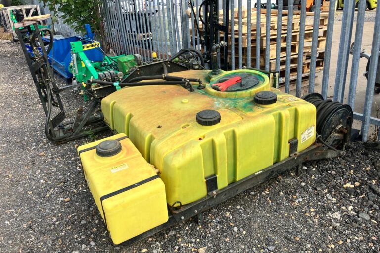 John Deere HD200 Mounted Sprayer