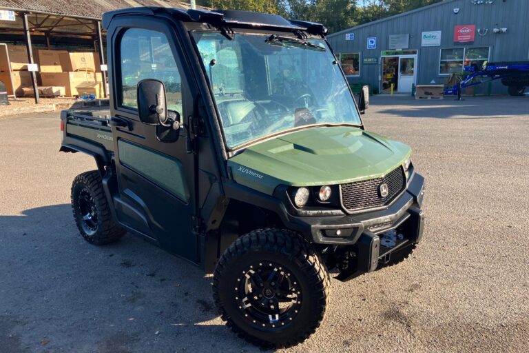 John Deere XUV865M Gator