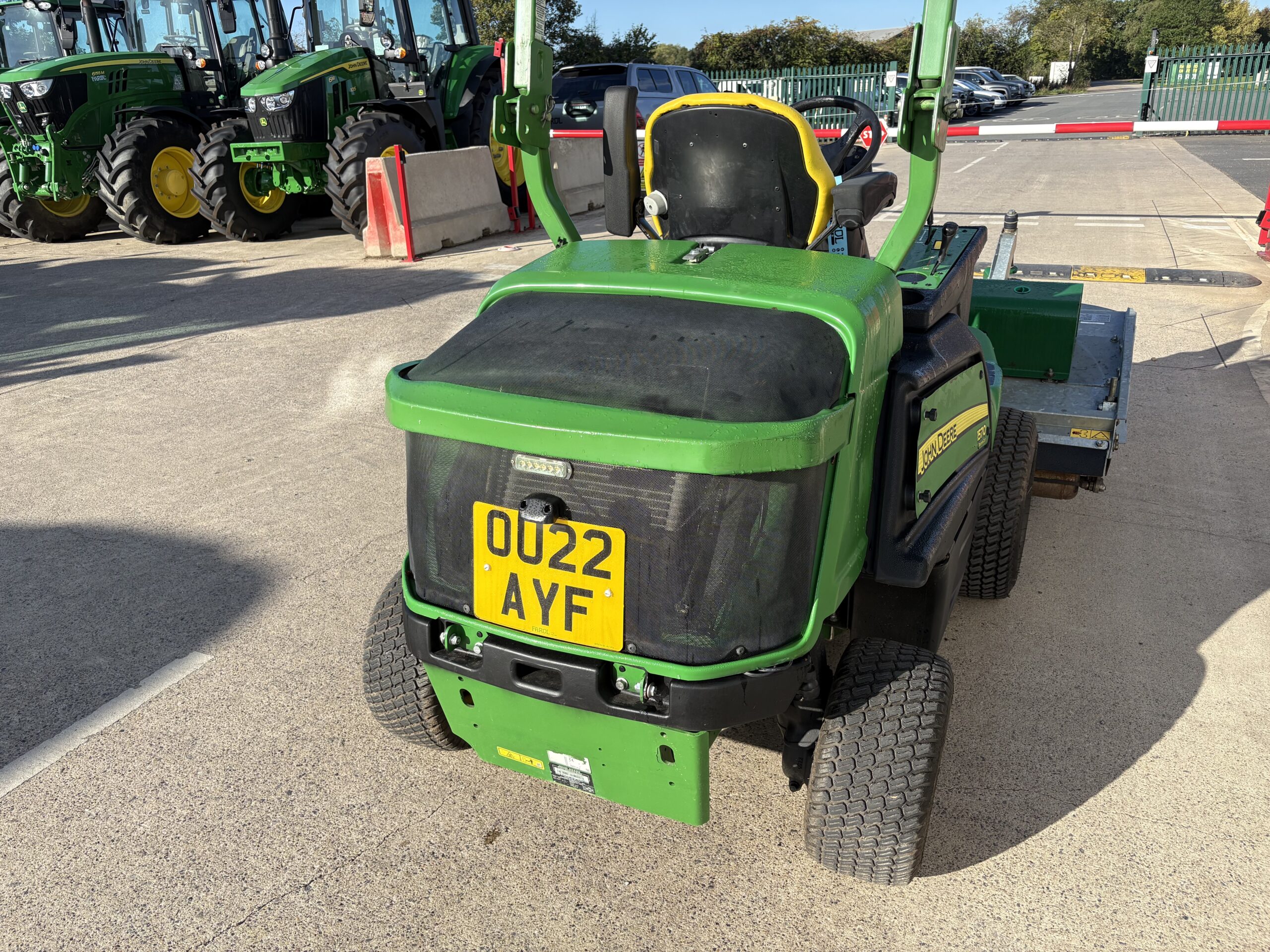 John Deere 1570
