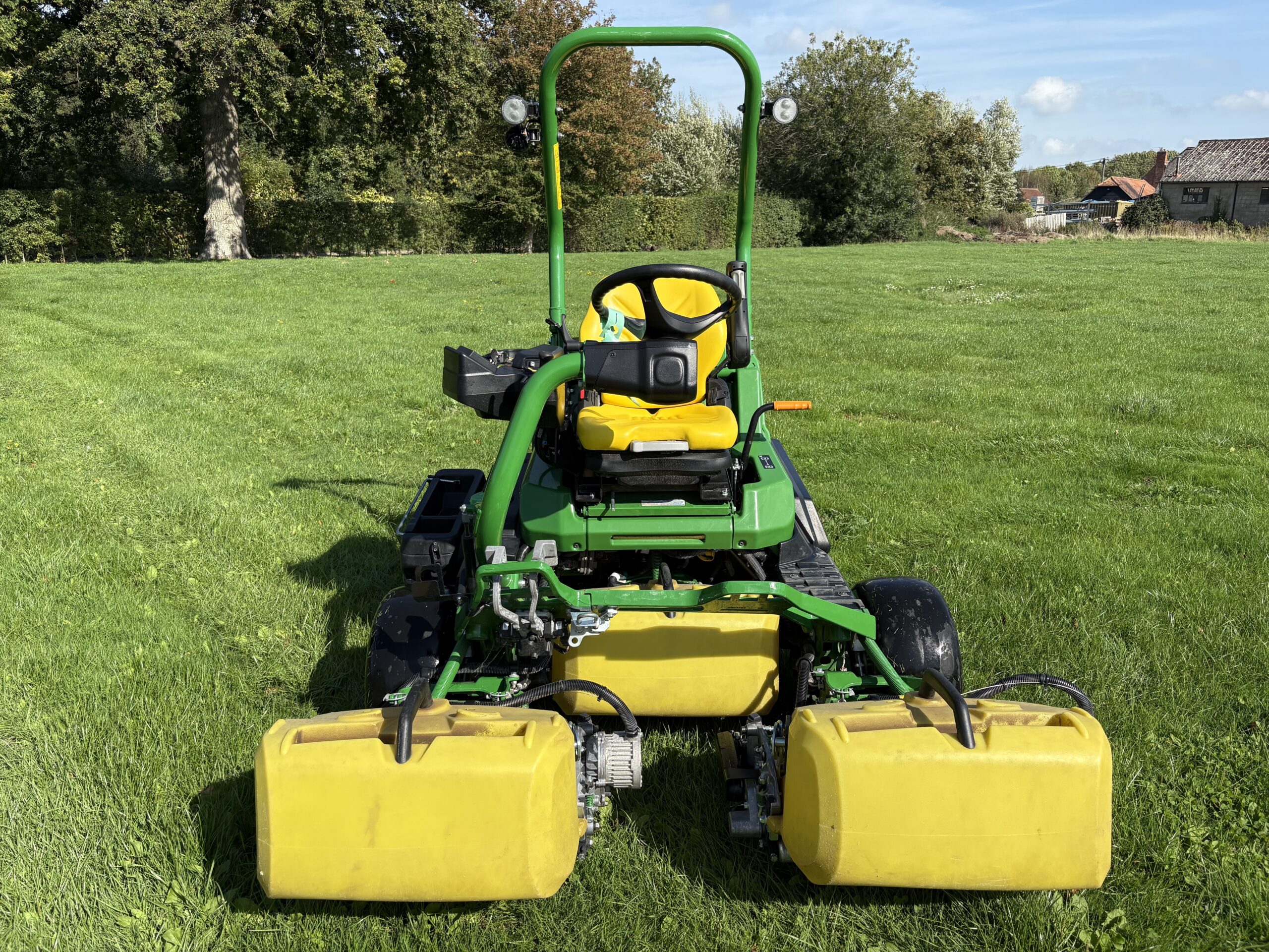 John Deere 2750E Hybrid