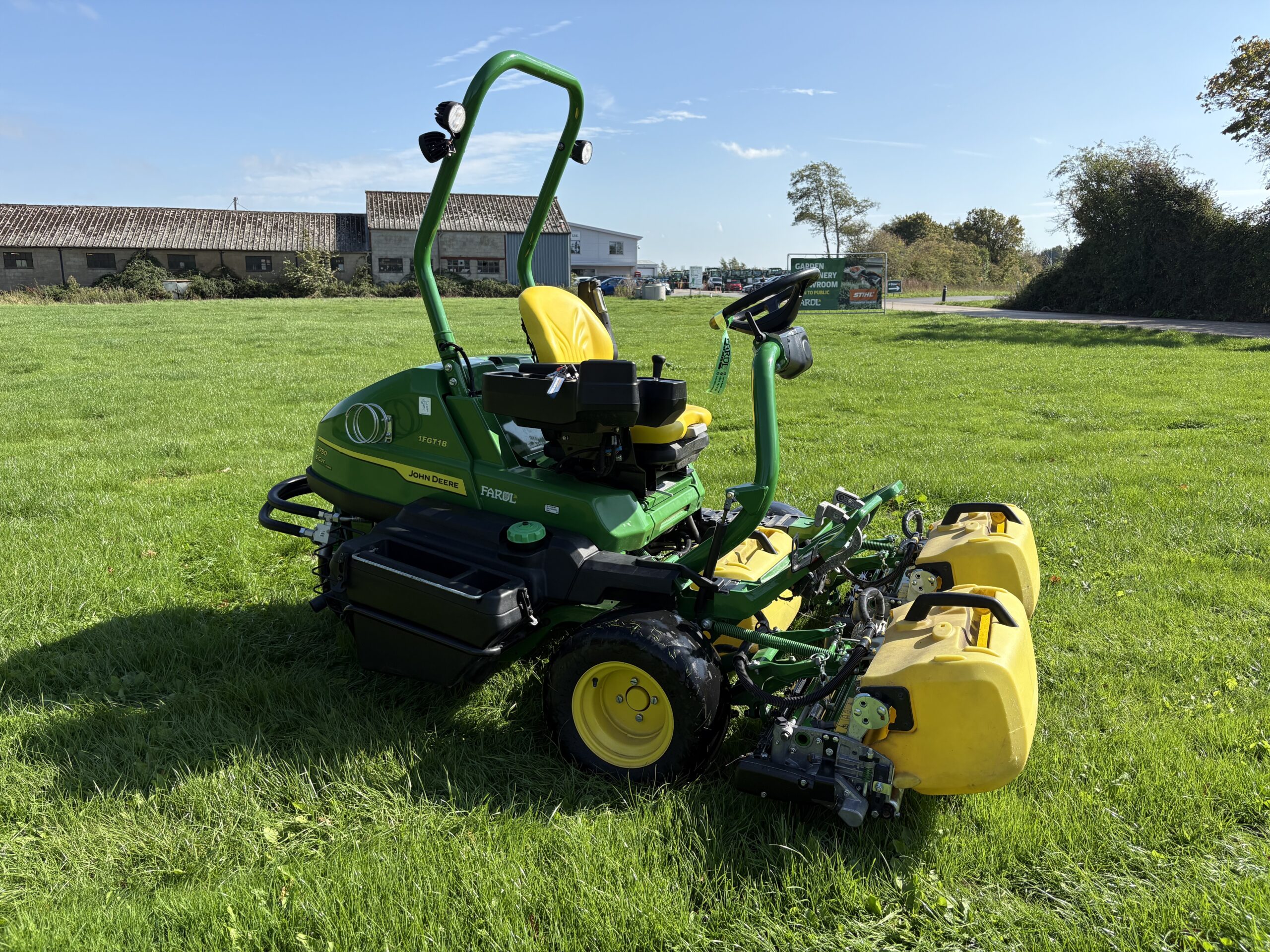 John Deere 2750E Hybrid