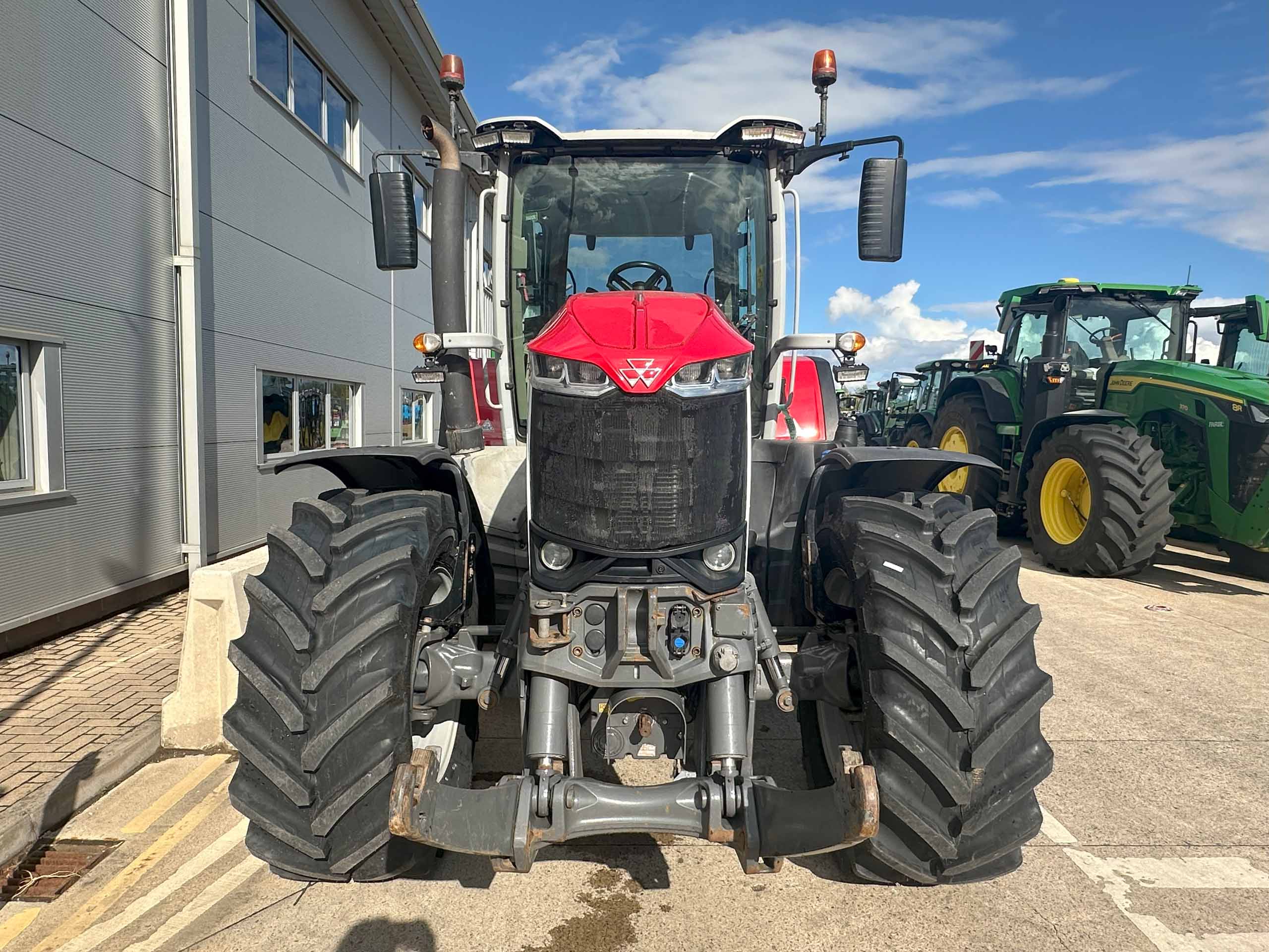 Massey Ferguson 8S.245