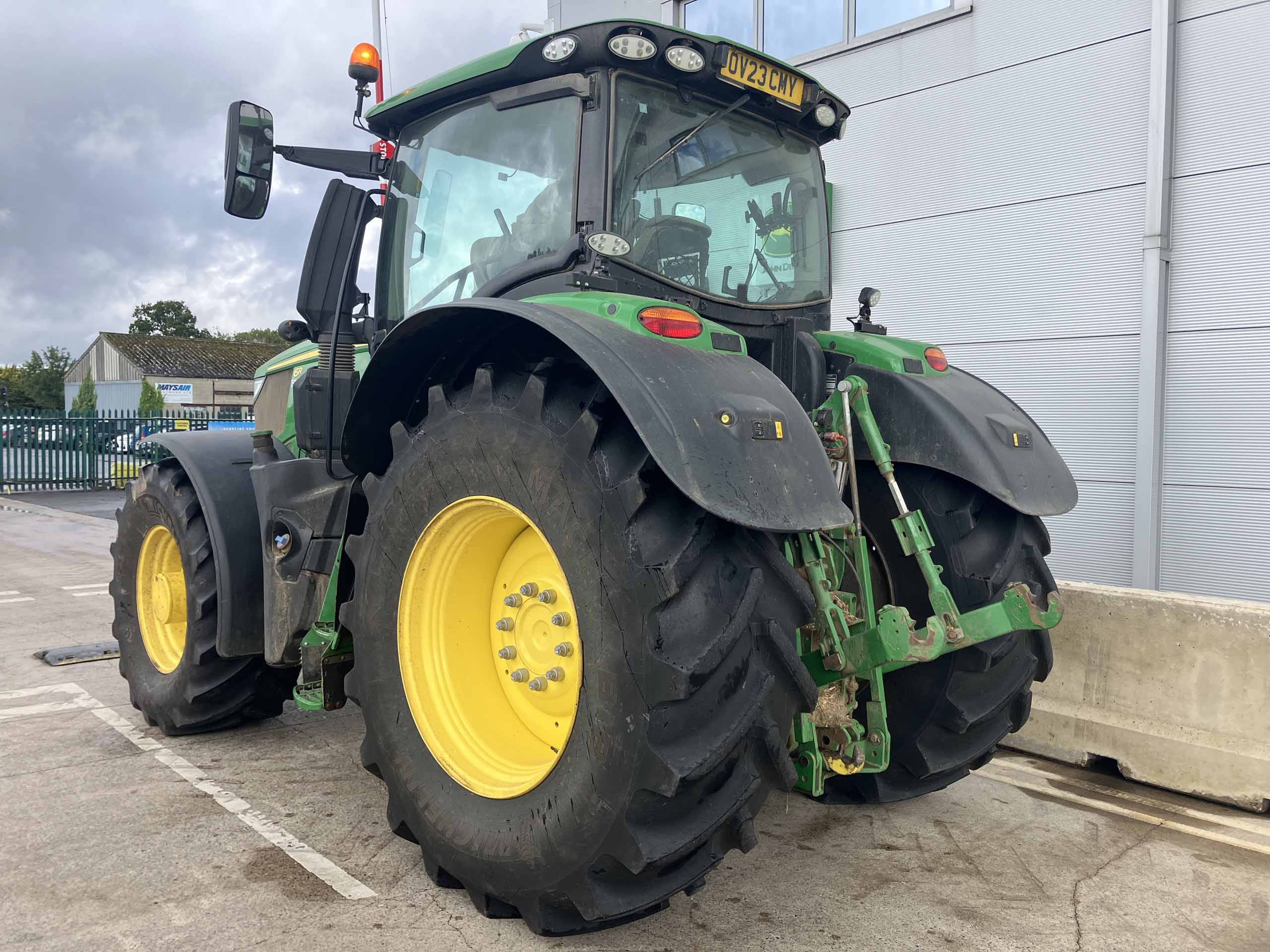 John Deere 6R 250