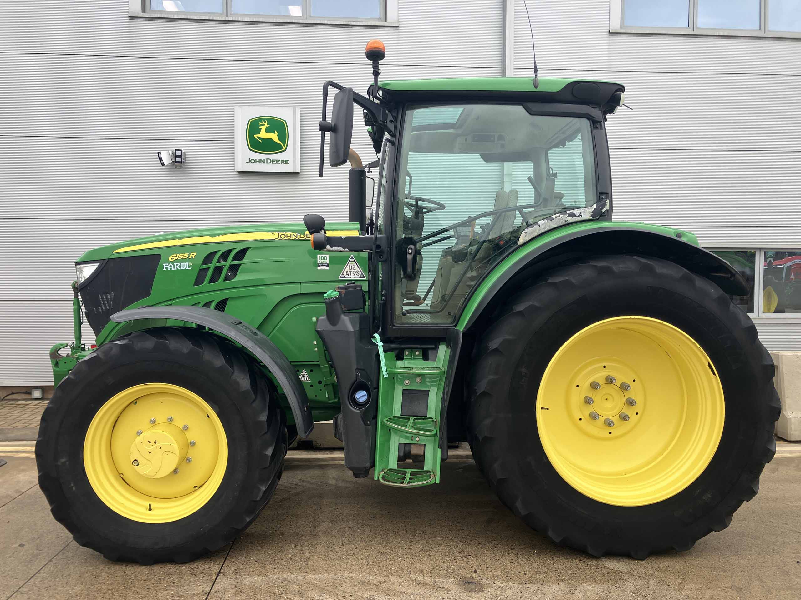 John Deere 6155R
