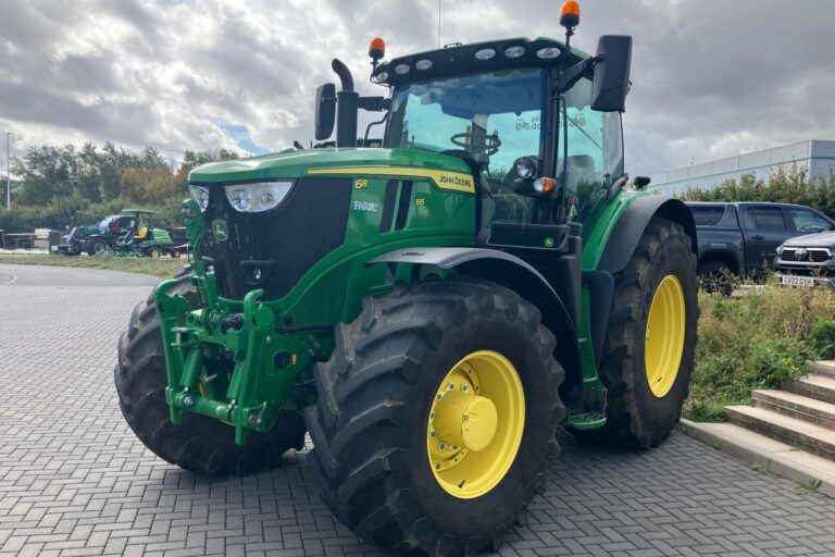 John Deere 6R 195