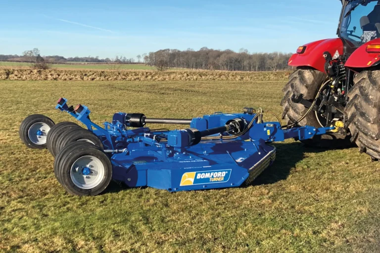 Bomford Turner Triwing 4600