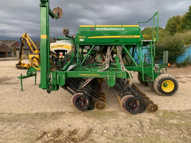 John Deere 750A