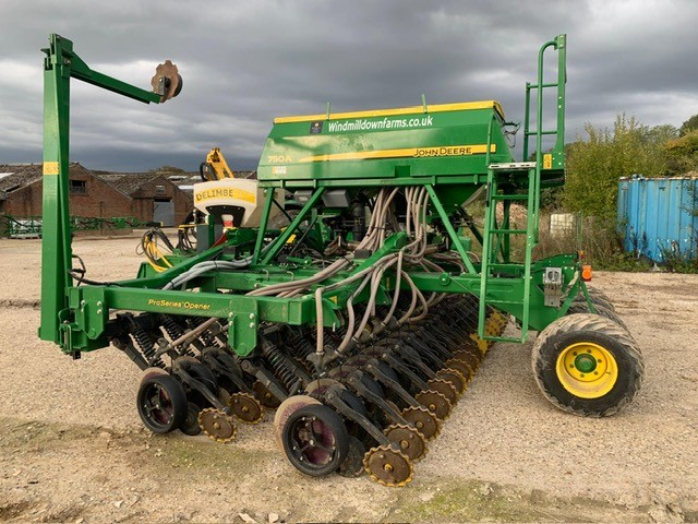 John Deere 750A