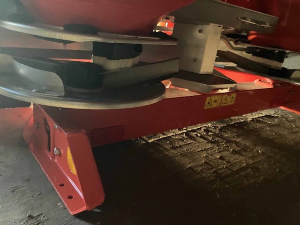 Kuhn Axis 30.1 - Image 10