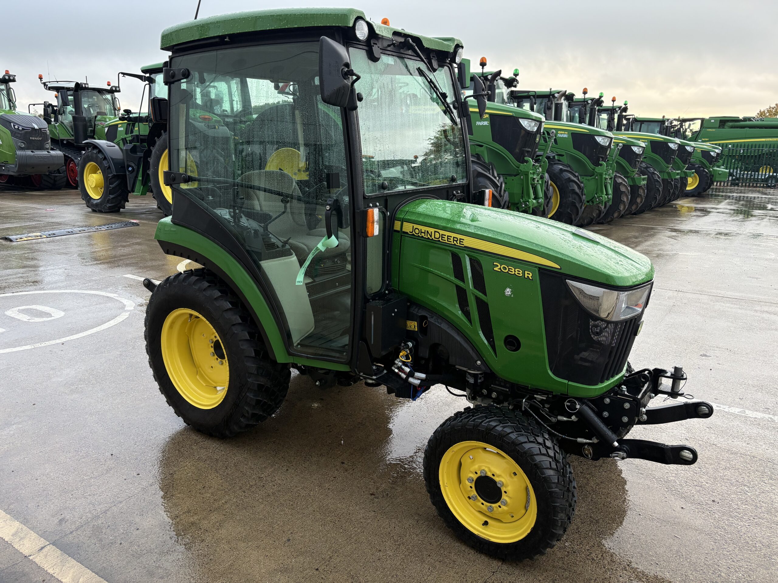 John Deere 2038R
