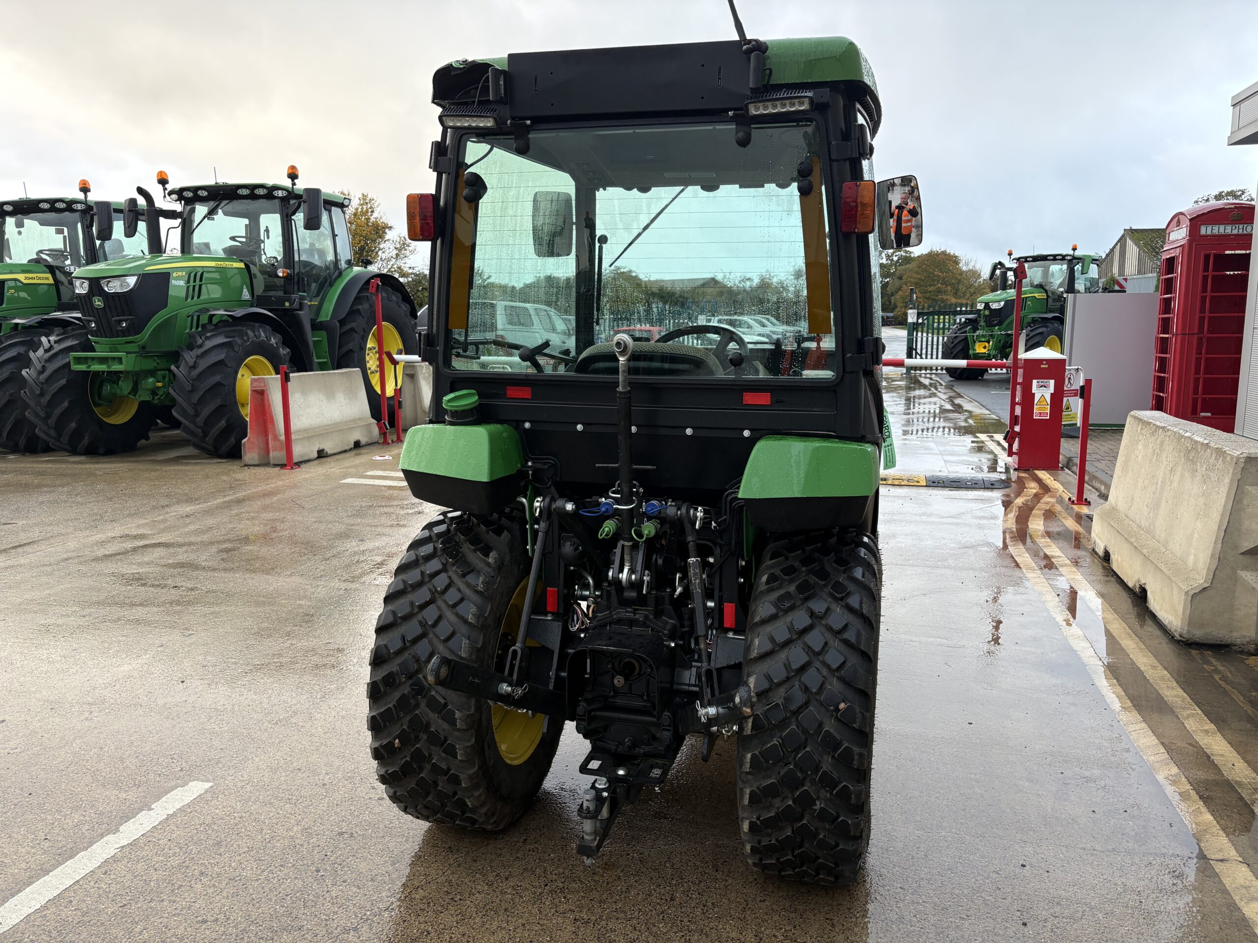 John Deere 2038R