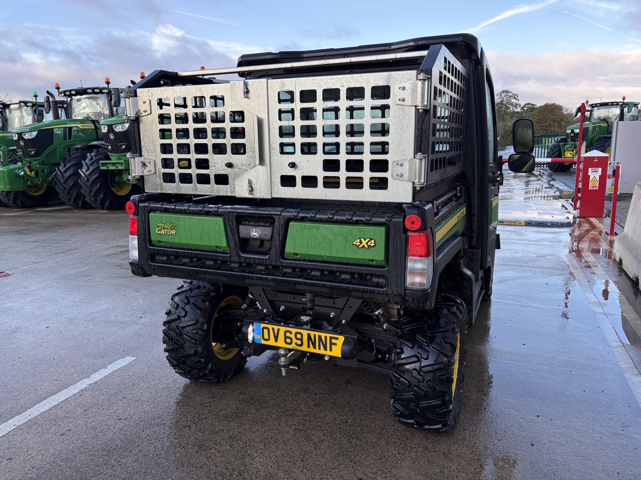 John Deere XUV865M Gator